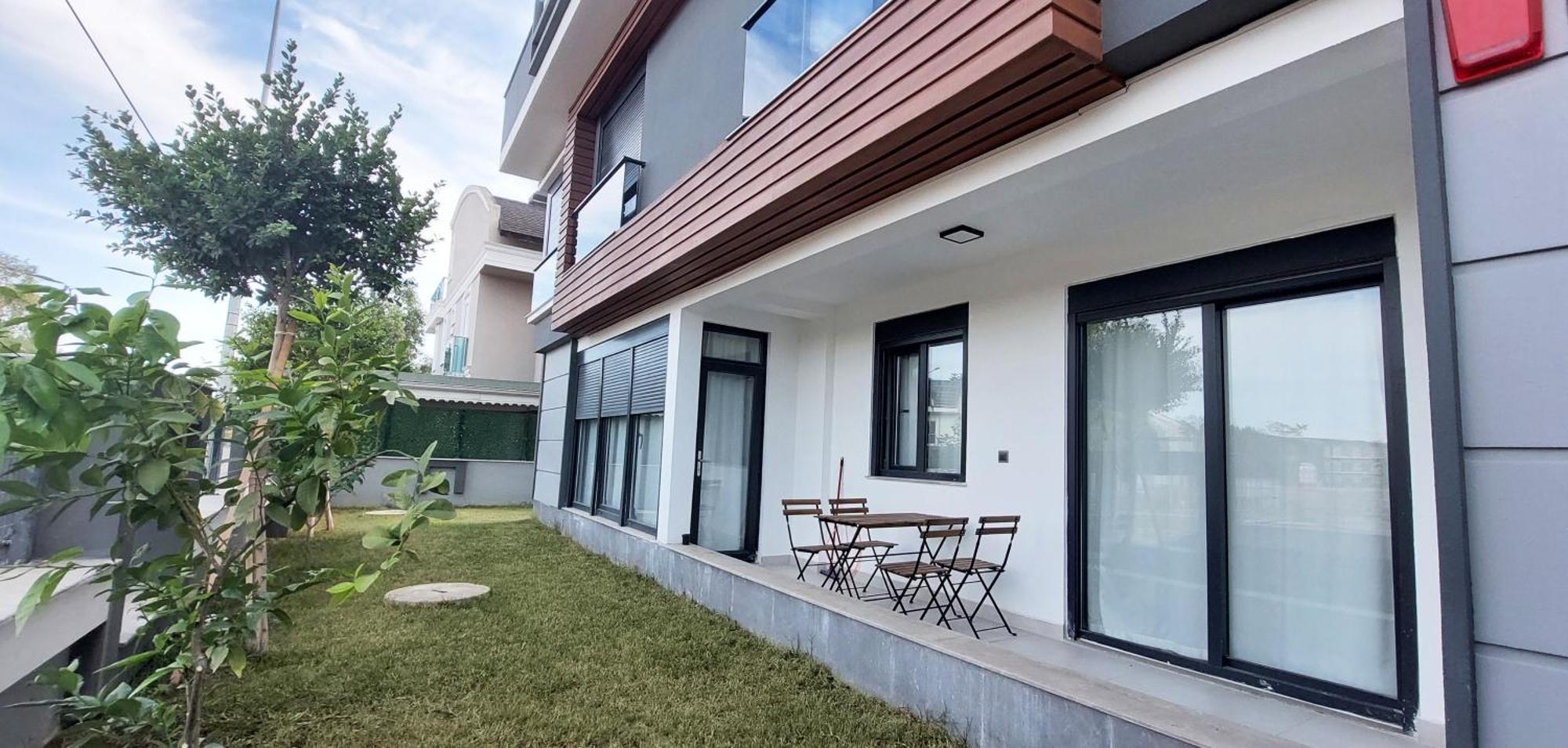 Daire New Spacious Flats Just Minutes From Lara & Kundu Entertainment Zone
