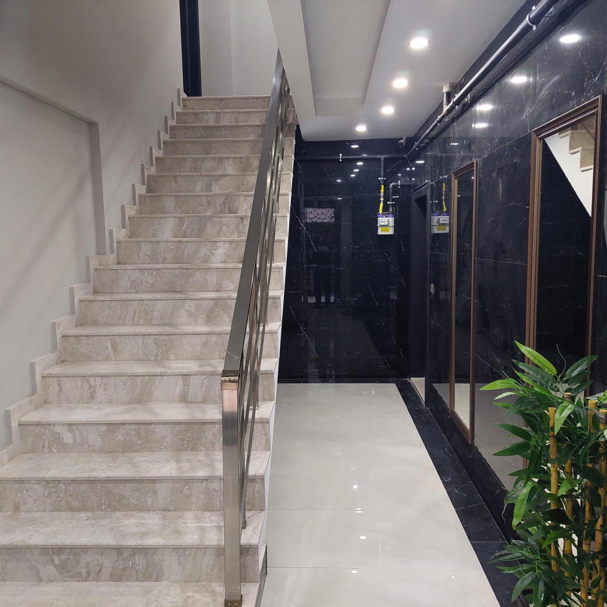 Daire New Spacious Flats Just Minutes From Lara & Kundu Entertainment Zone