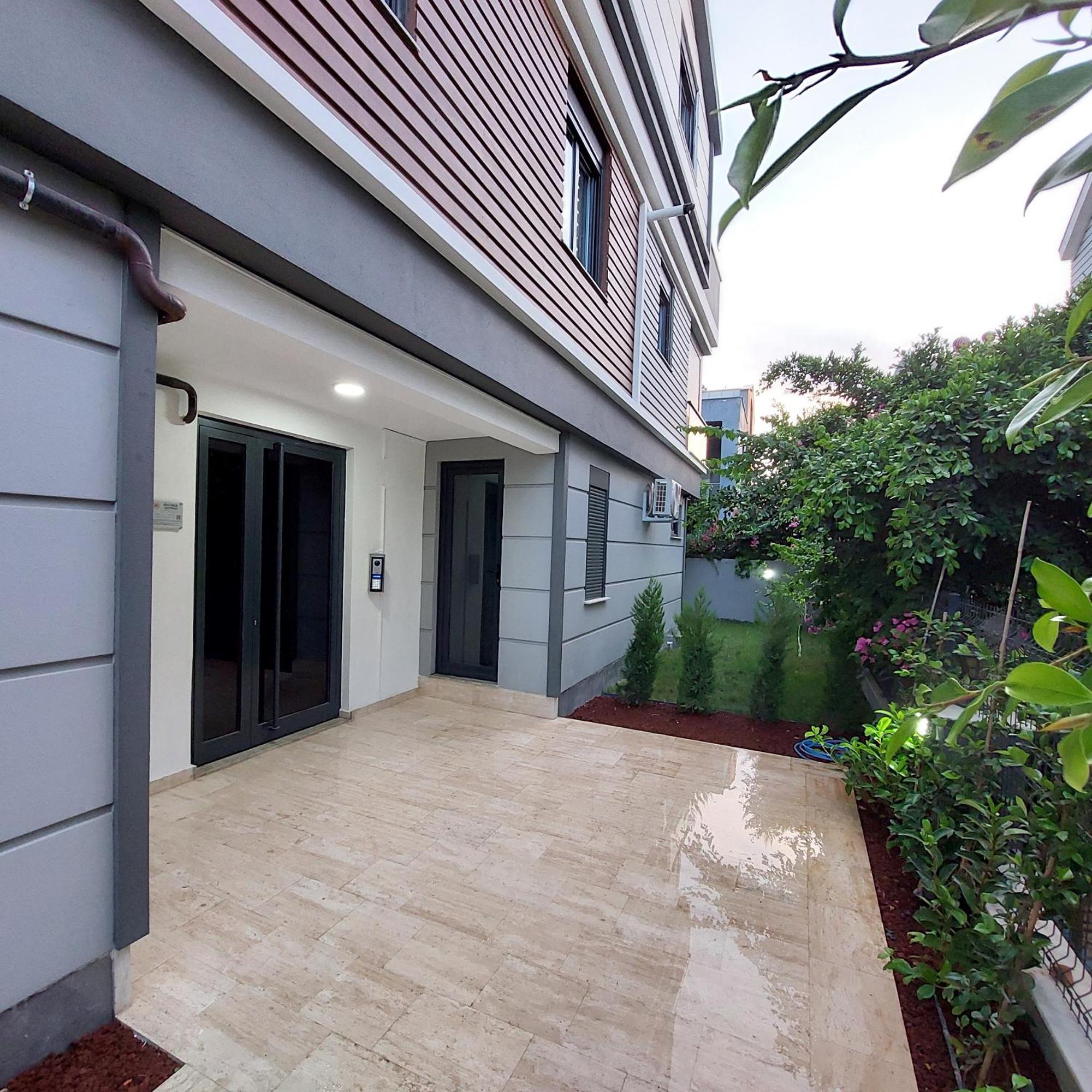 New Spacious Flats Just Minutes From Lara & Kundu Entertainment Zone Daire